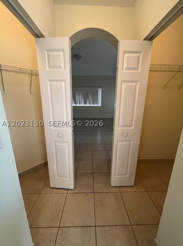 1423 Ne 40th Rd #1423 - Photo 3 of 17