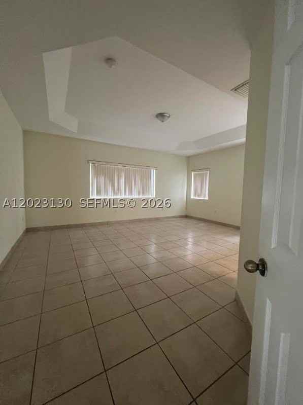 1423 Ne 40th Rd #1423 - Photo 6 of 17