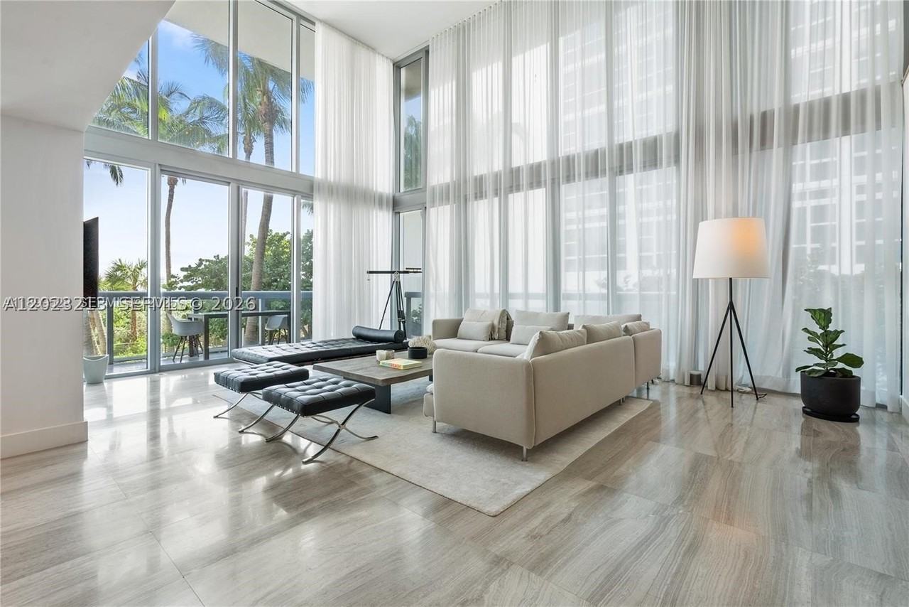 6899 Collins Ave #202 - Photo 5 of 18