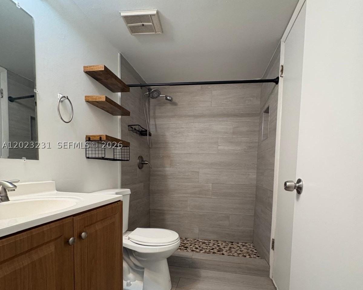 9934 Nob Hill Pl #9934 - Photo 5 of 13
