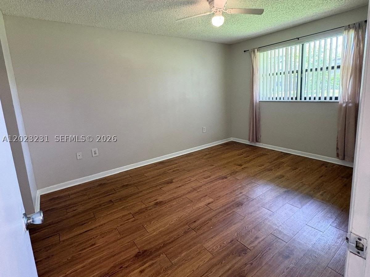 9934 Nob Hill Pl #9934 - Photo 6 of 13