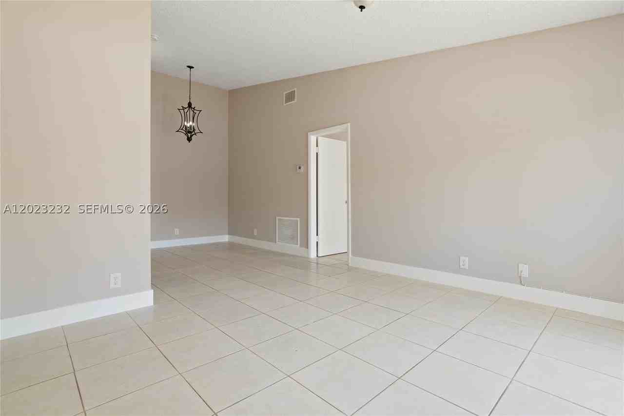 3633 Nw 99th Ter #7B - Photo 7 of 28