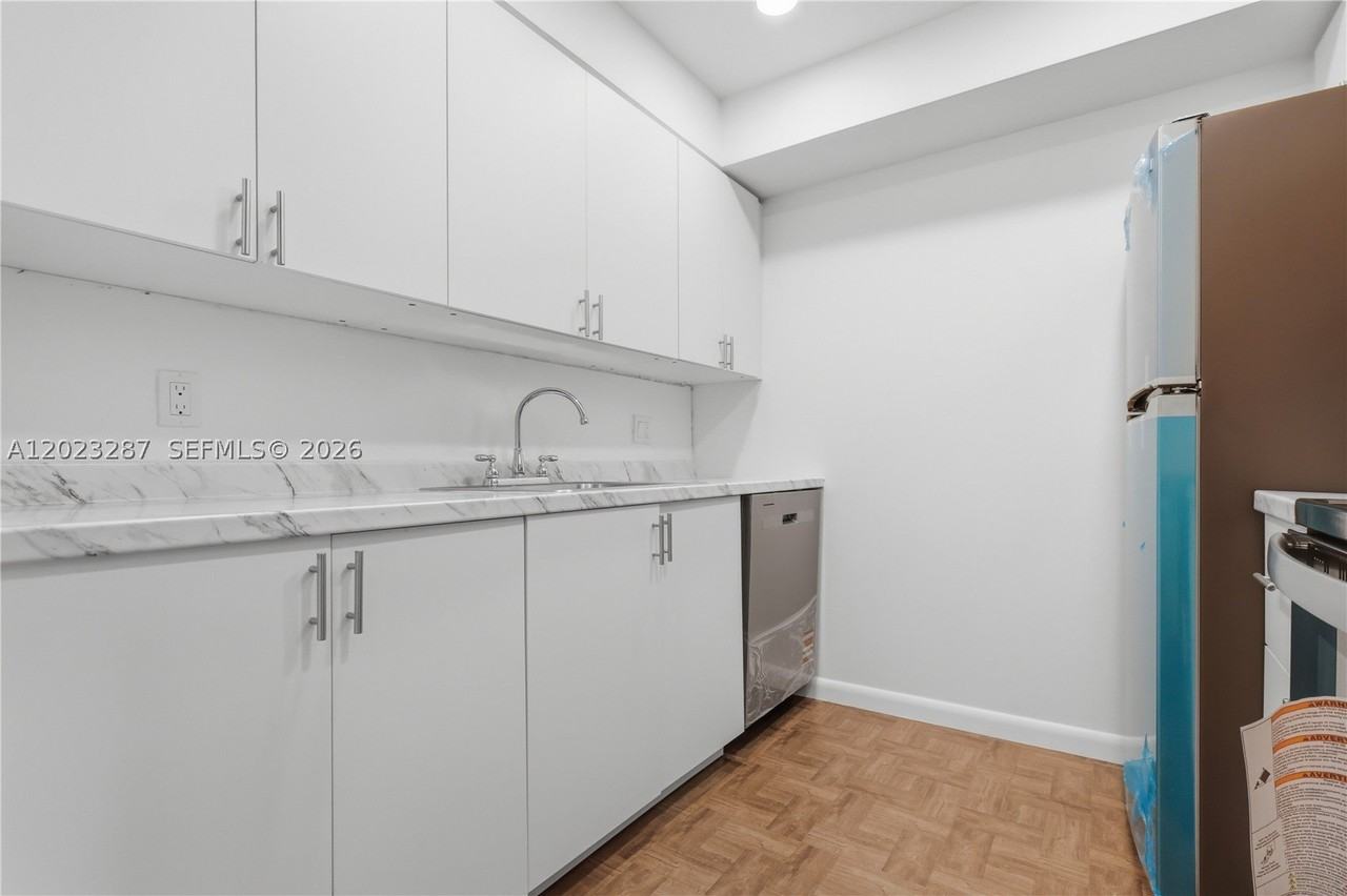 301 Sw 135th Ave #415C - Photo 3 of 23