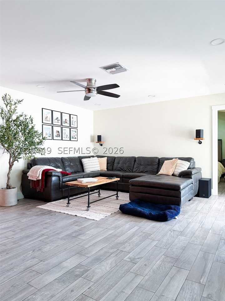 14552 Sw 142nd Pl #14552 - Photo 4 of 50
