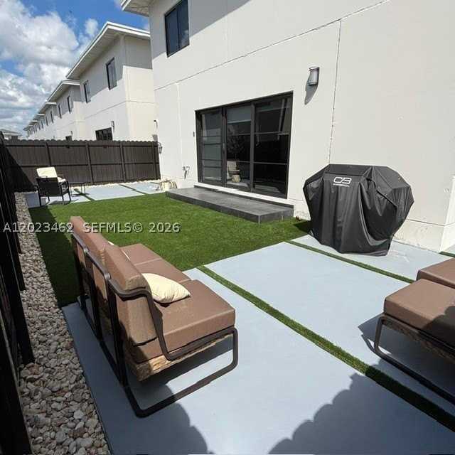 1314 Nw 2nd Ln - Photo 4 of 21