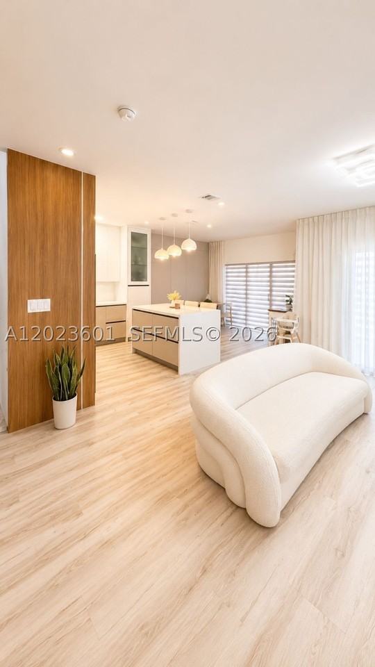 220 Se 32nd Ter - Photo 2 of 27