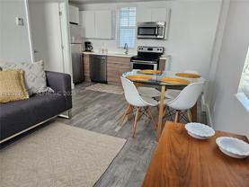 622 15th St #6 - Photo 1 of 1
