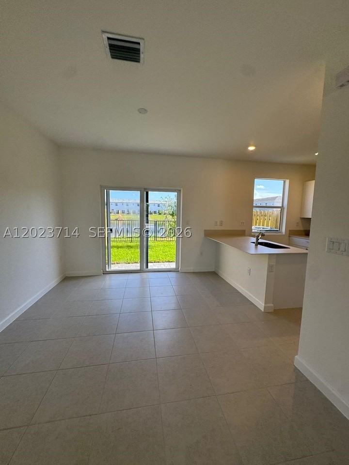 17851 Sw 359th Ter #17851 - Photo 2 of 12