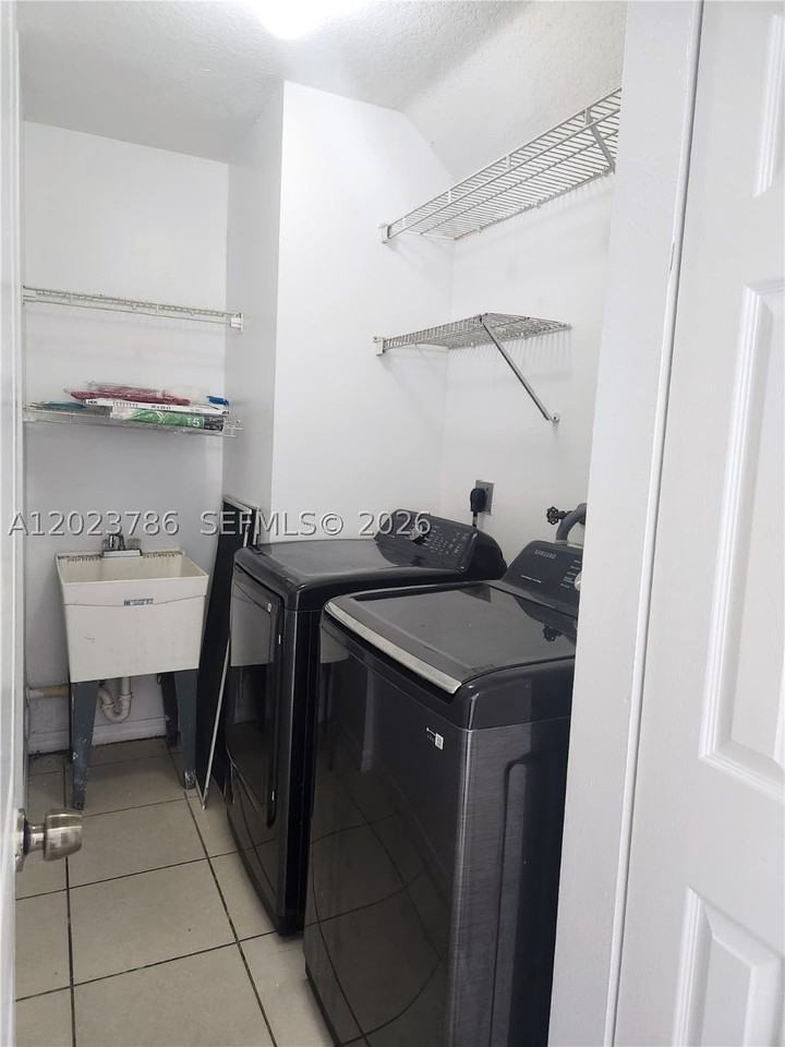 13658 Sw 142nd Ter #13658 - Photo 7 of 9