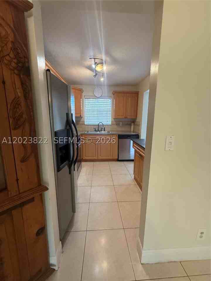 5080 Sw 64th Ave #104 - Photo 4 of 15