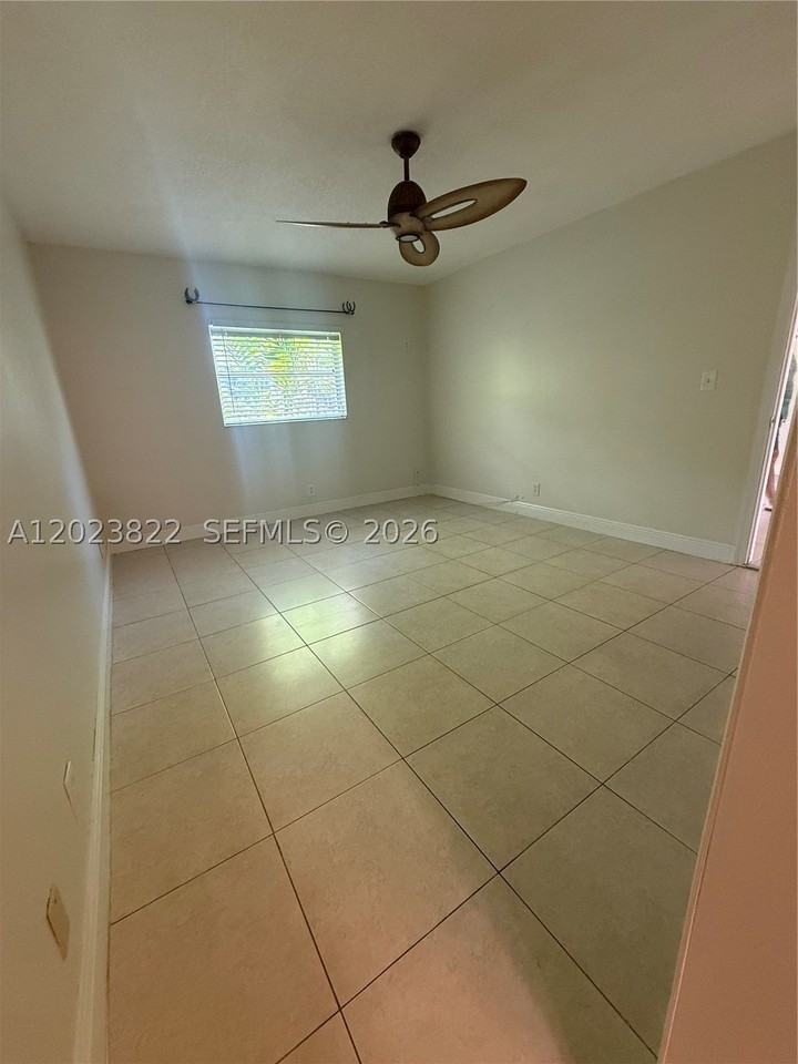 5080 Sw 64th Ave #104 - Photo 6 of 15