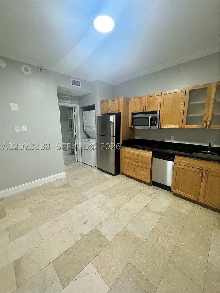 1750 Nw 107th Ave #R707 - Photo 5 of 11