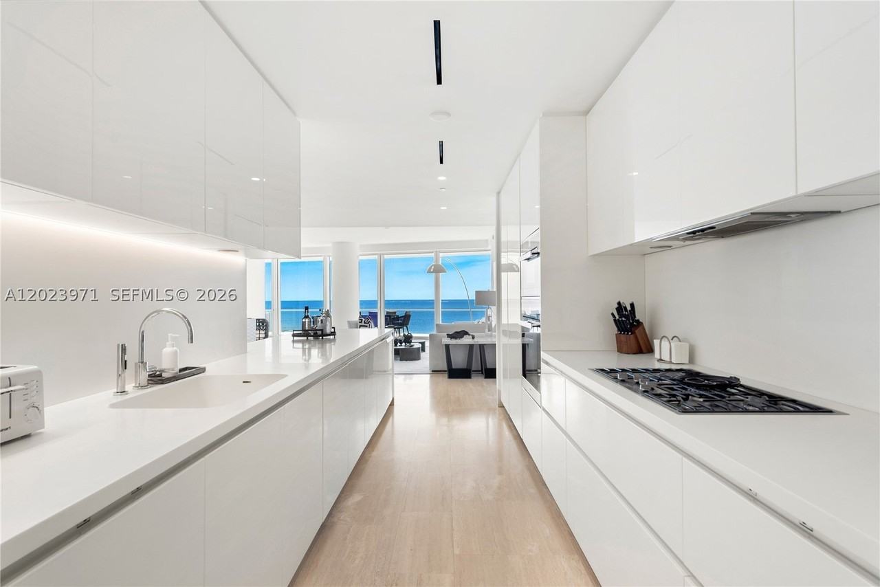 9001 Collins Ave #S509 - Photo 4 of 9