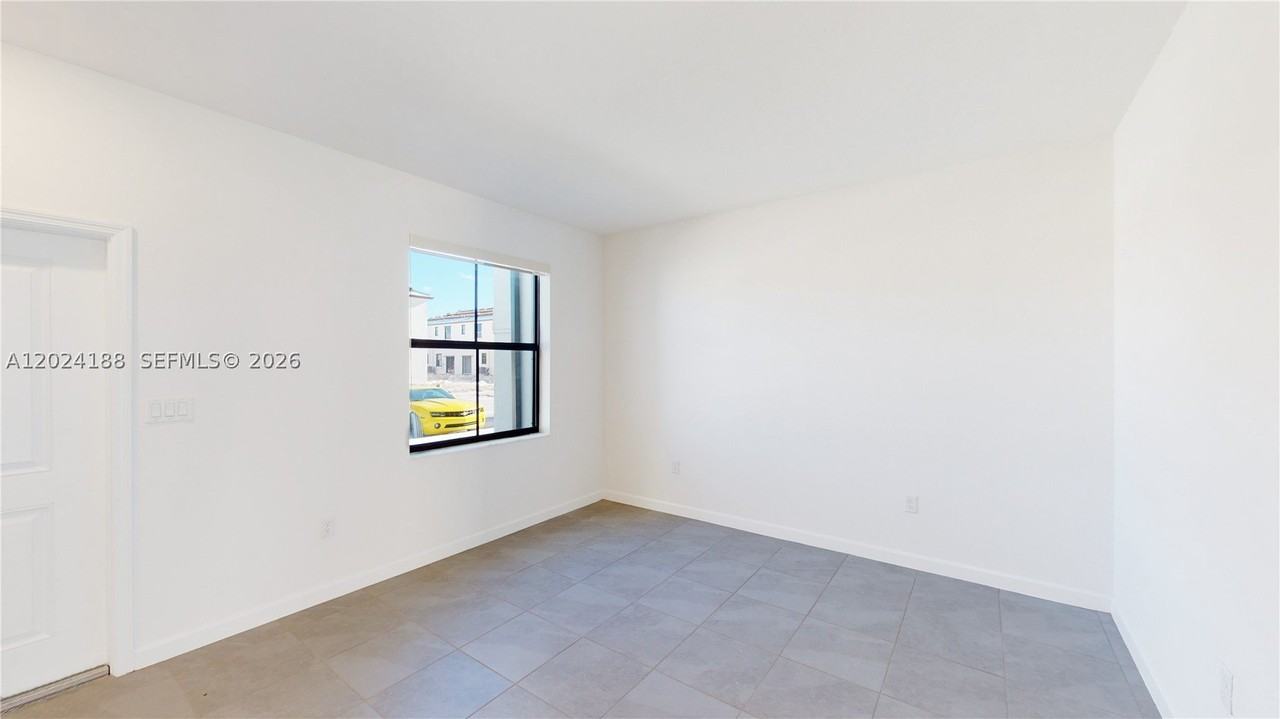 11815 Sw 246th Ter - Photo 5 of 20