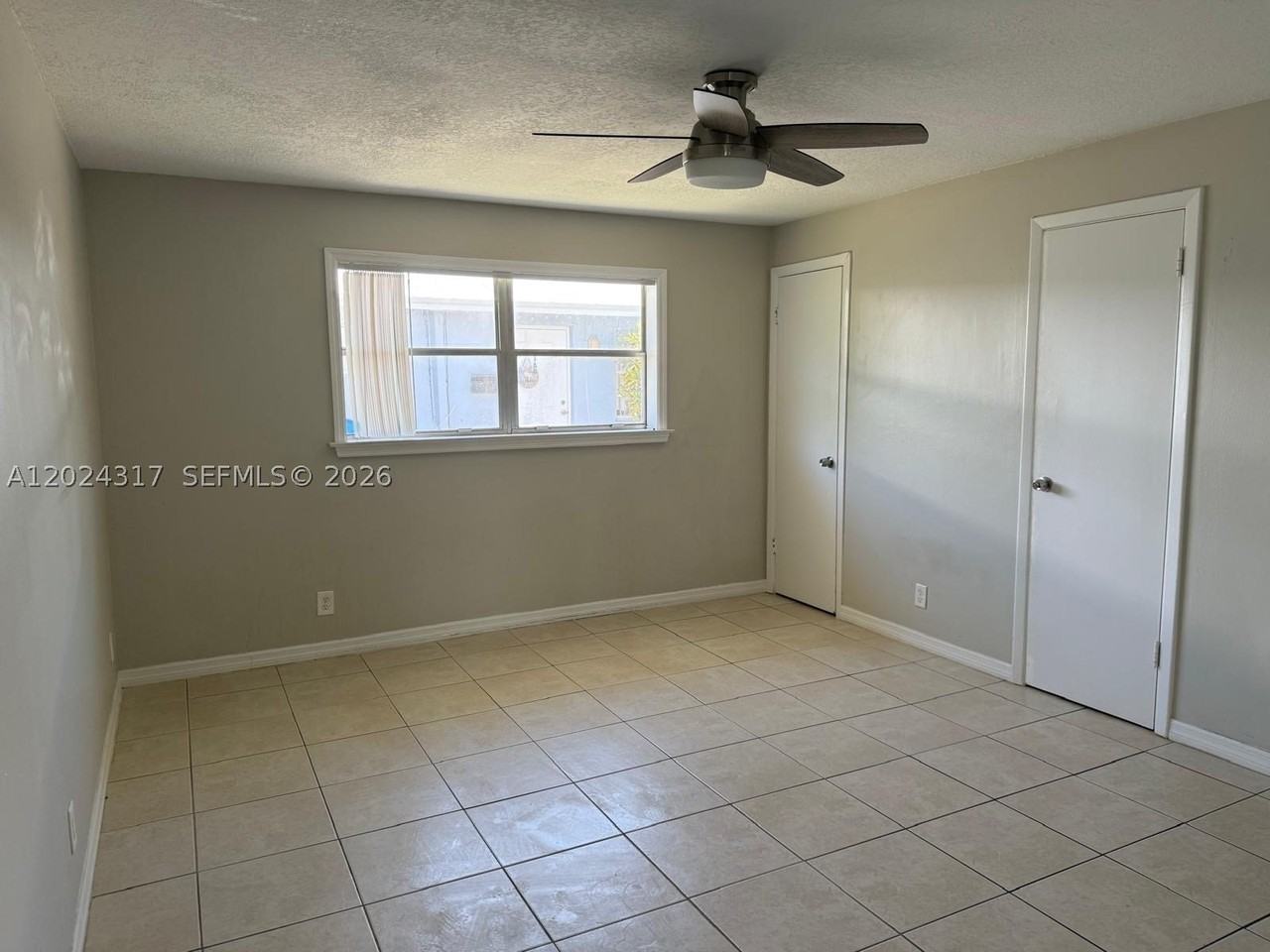 588 Holly Dr #B - Photo 7 of 12