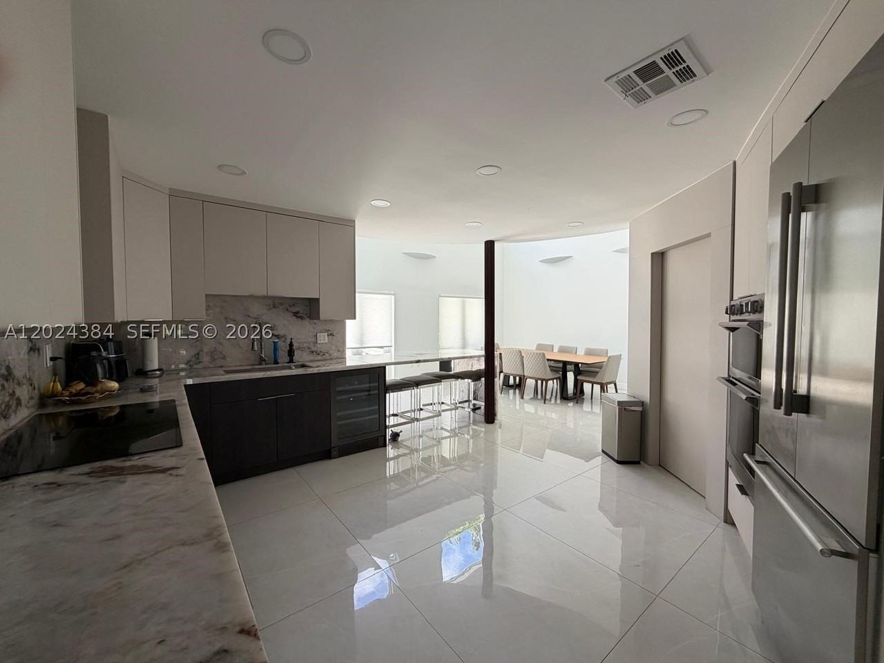 10462 Nw 130th St #1 - Photo 3 of 11