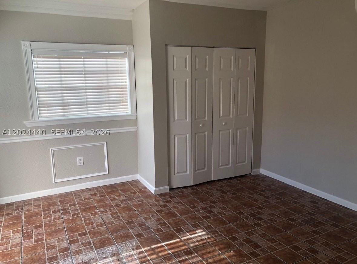 17649 Sw 142nd Ct - Photo 2 of 6