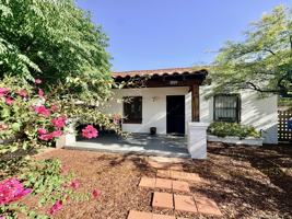 featured image of 1718 E Grant Rd #1