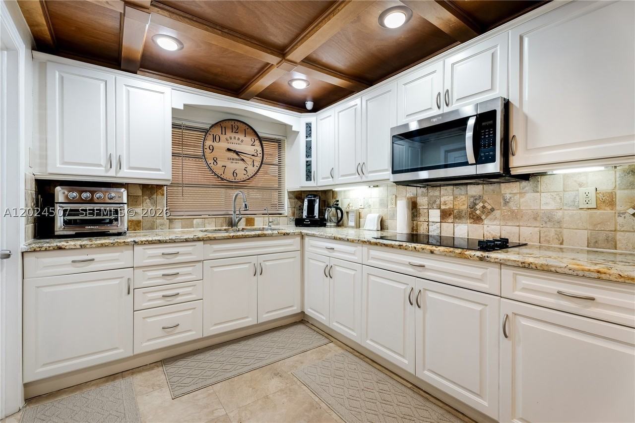 2225 Nw 170th Ter - Photo 3 of 32