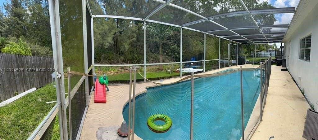 5450 Sw 55th Ave #1 - Photo 2 of 18