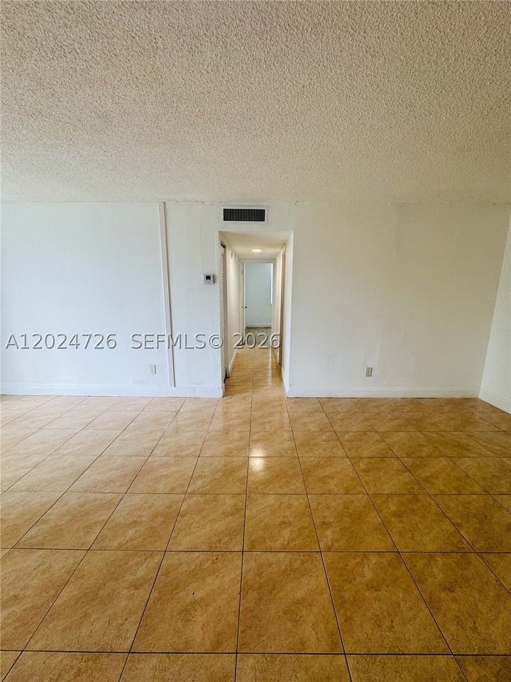 486 Nw 165th Street Rd #B201