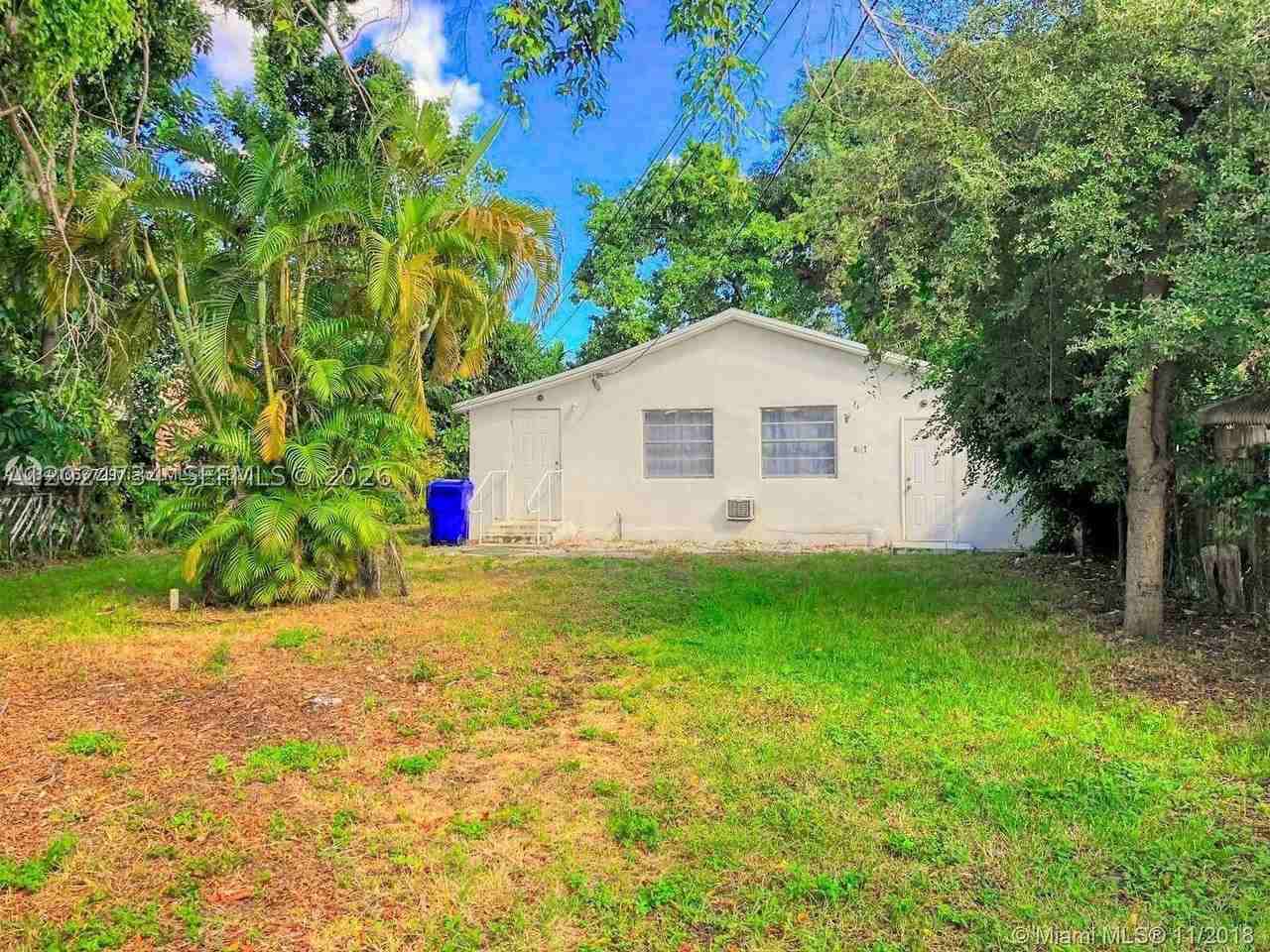 5647 Nw 5th Ct #B - Photo 5 of 5