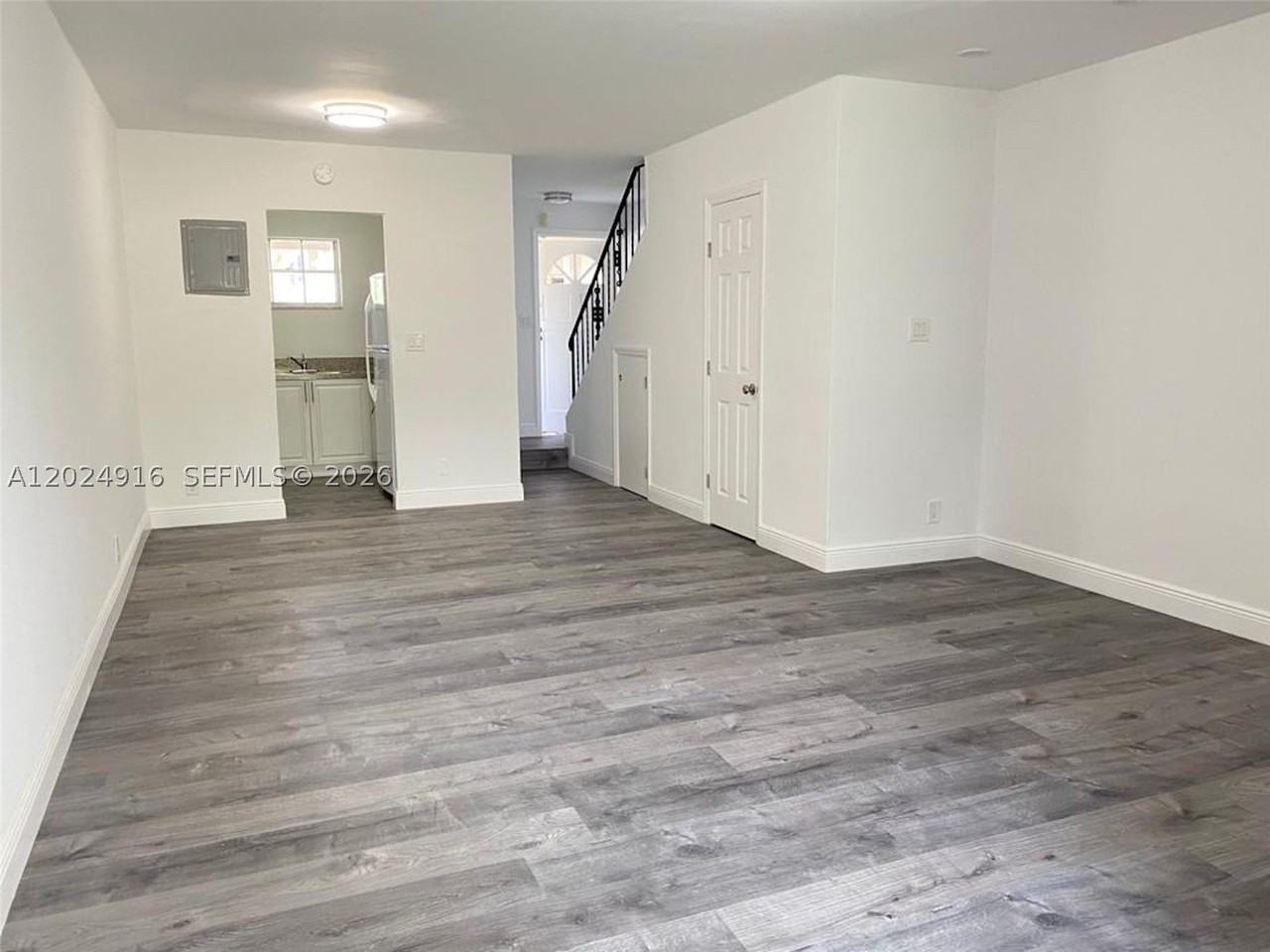 2460 Taylor St #1C - Photo 3 of 35