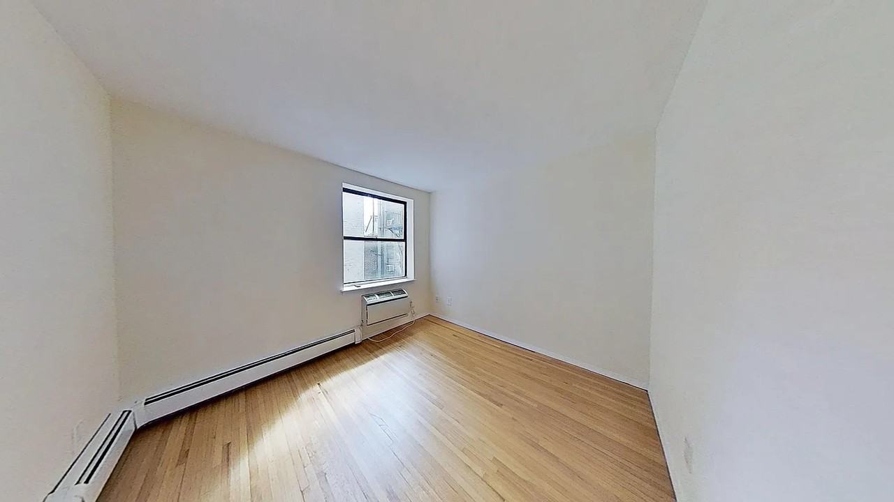 365 W 52nd St #4F - Photo 4 of 8