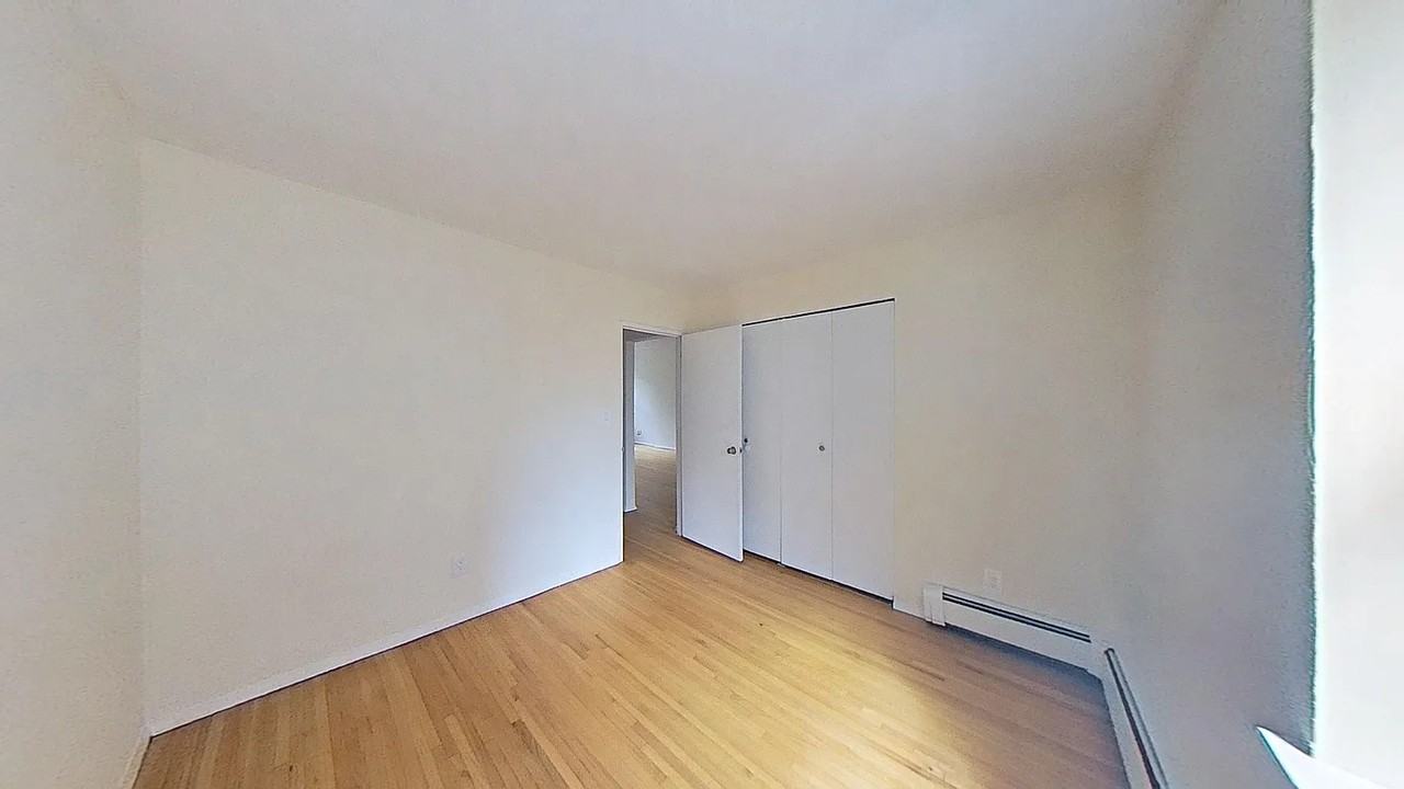365 W 52nd St #4F - Photo 5 of 8