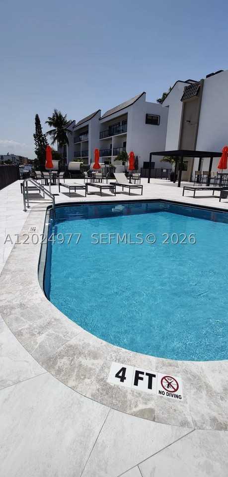4000 Ne 168th St #107A - Photo 3 of 32