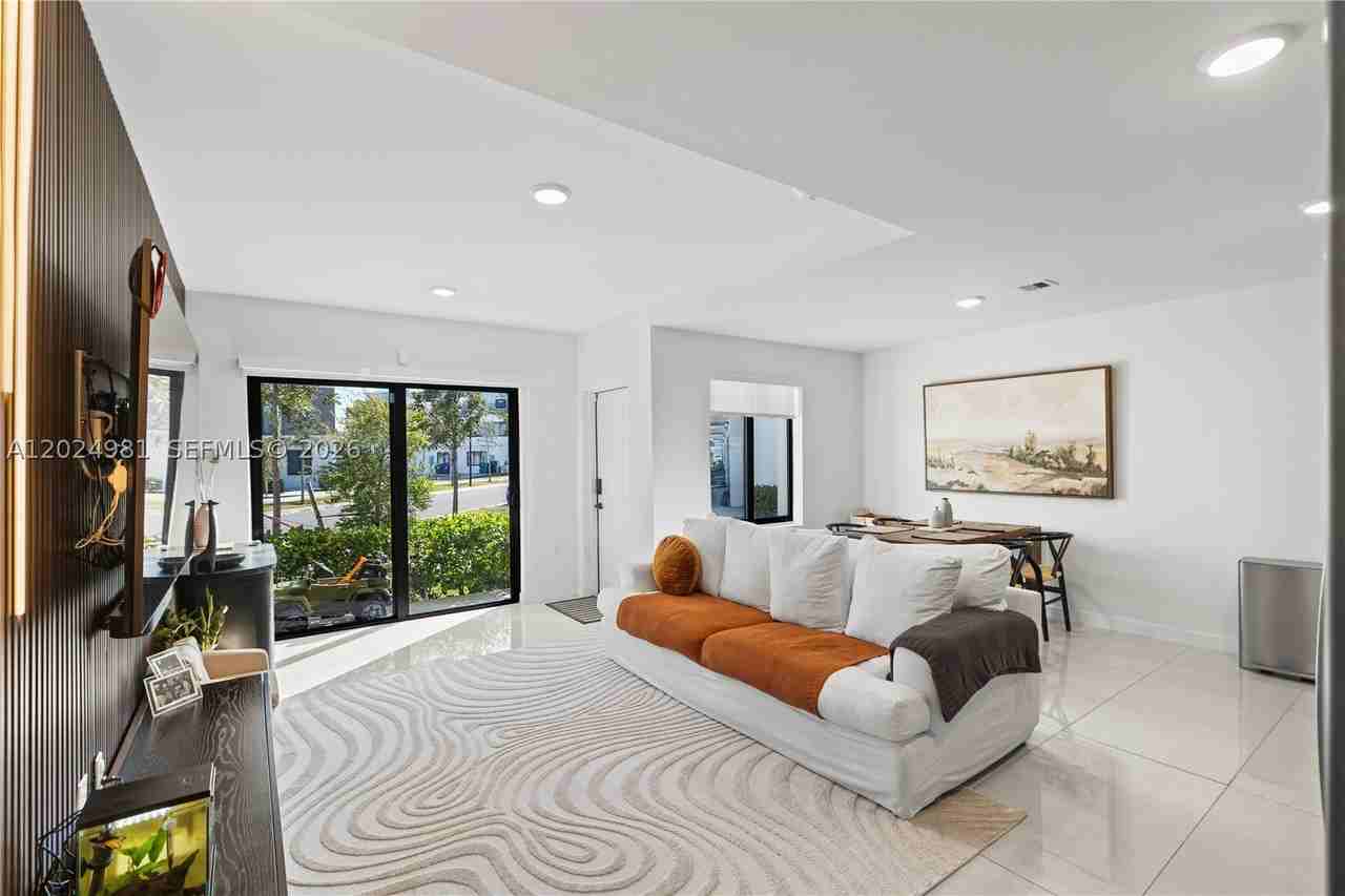 14595 Sw 261st St #14595 - Photo 5 of 45