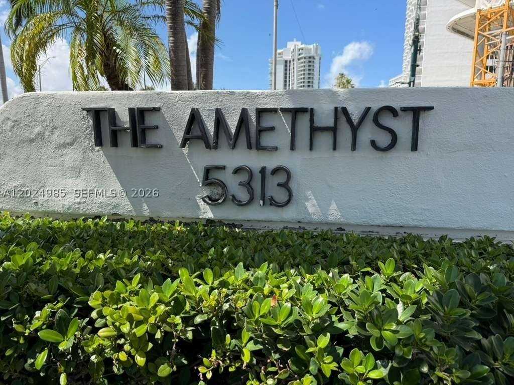 5313 Collins Ave #1109