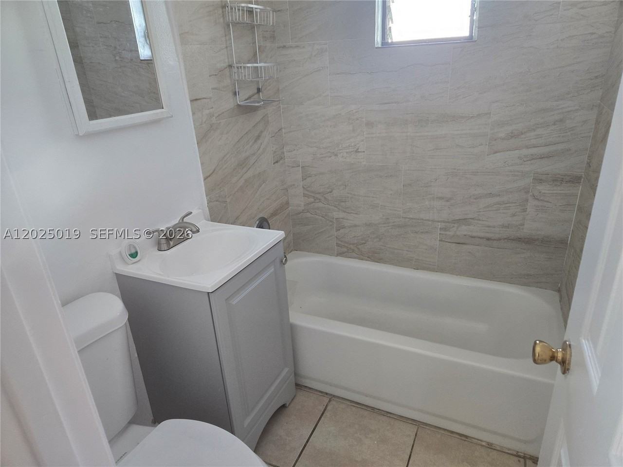 408 Nw 8th St #408 - Photo 6 of 8