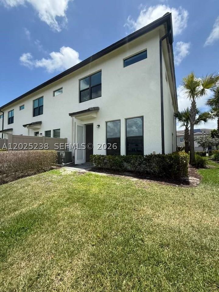 2163 Appleton Cir S #ALL - Photo 2 of 24