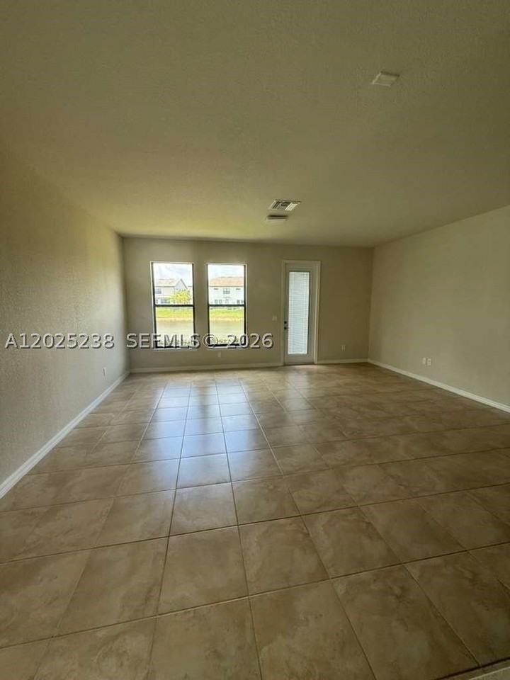 2163 Appleton Cir S #ALL - Photo 6 of 24