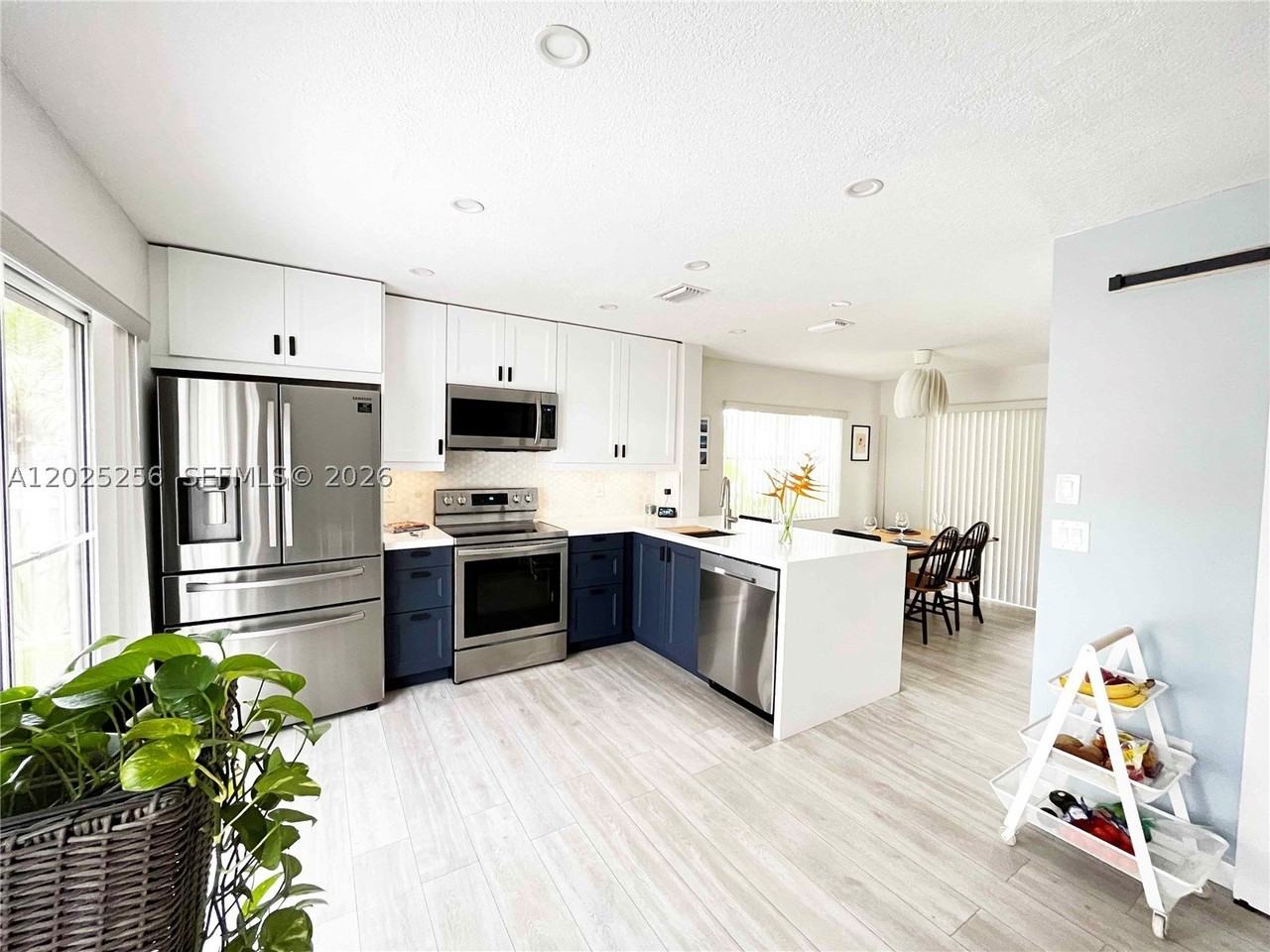 9832 Nw 9th Ct - Photo 3 of 32