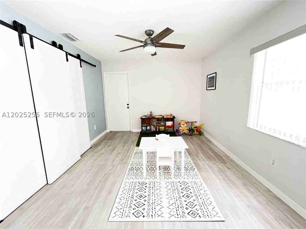 9832 Nw 9th Ct - Photo 7 of 32