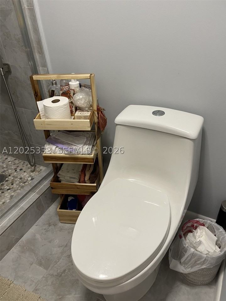 1640 Nw 19th Ter #103 - Photo 5 of 13