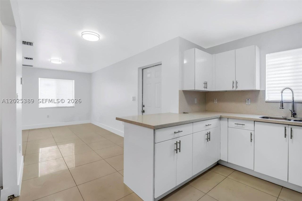 1180 Nw 67th St #2 - Photo 4 of 30