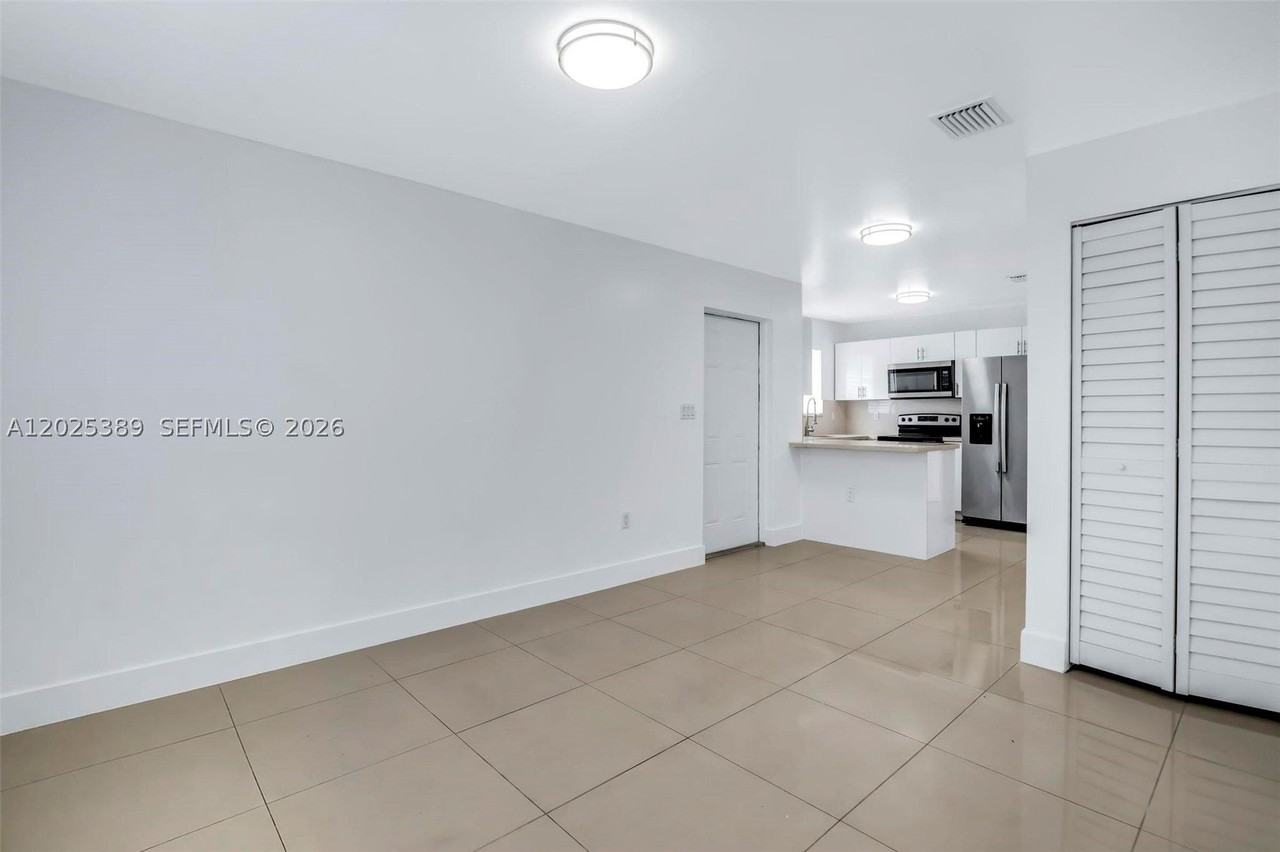 1180 Nw 67th St #2 - Photo 6 of 30