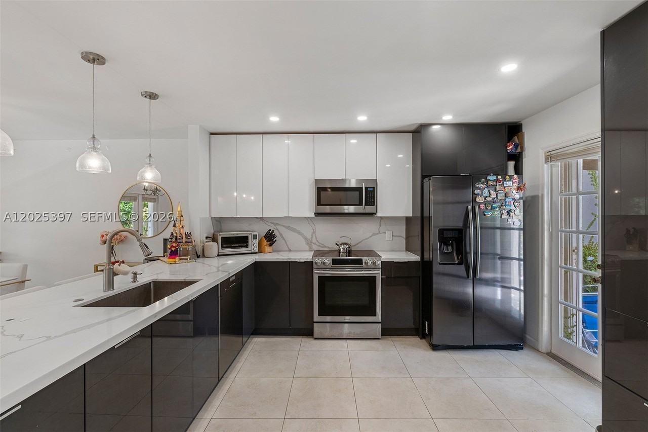 7140 Sw 55th Ter W - Photo 3 of 25