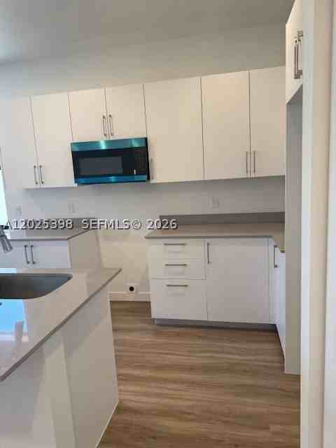 1026 Nw 1st Ave #1026C - Photo 4 of 20