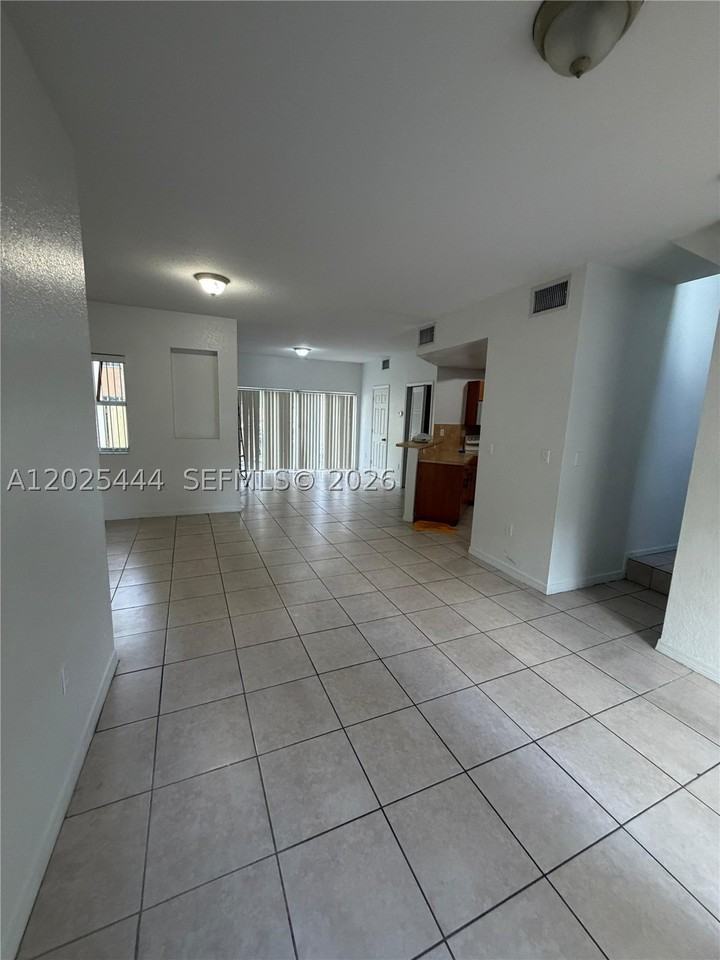 681 Sw 7th St #681 - Photo 3 of 16