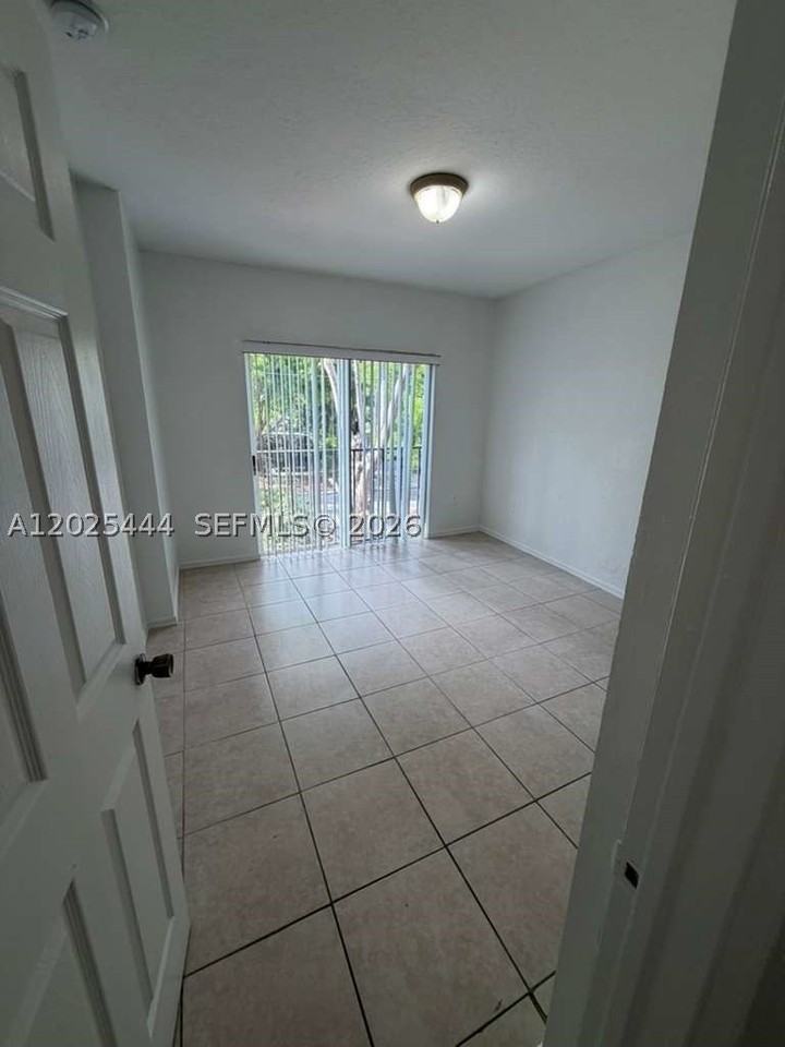 681 Sw 7th St #681 - Photo 7 of 16