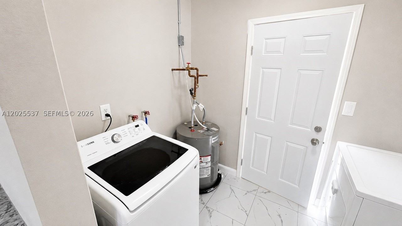 2954 Nw 192nd Ter - Photo 6 of 20