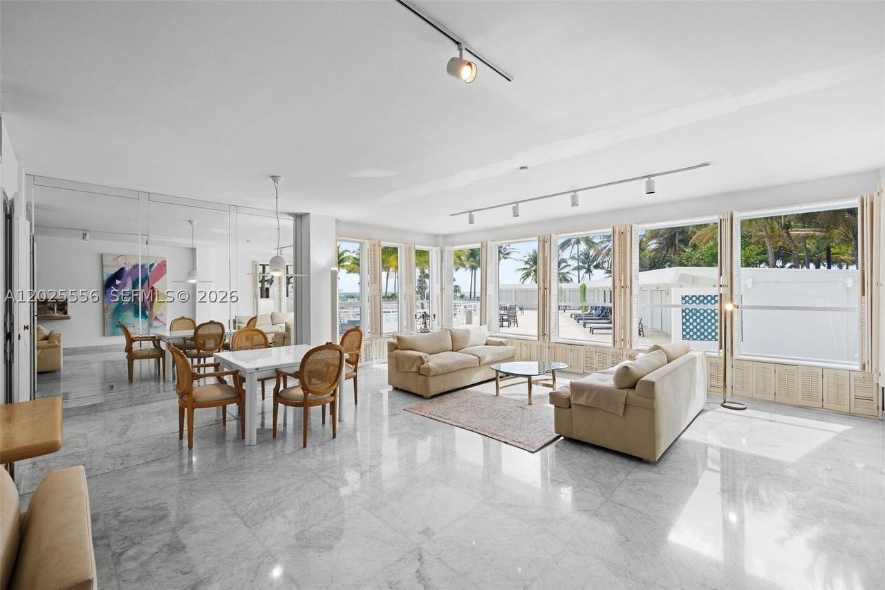 4925 Collins Ave #1A