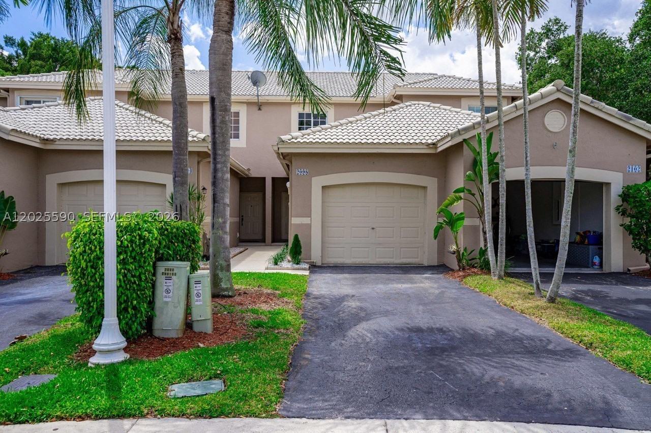2098 Madeira Dr