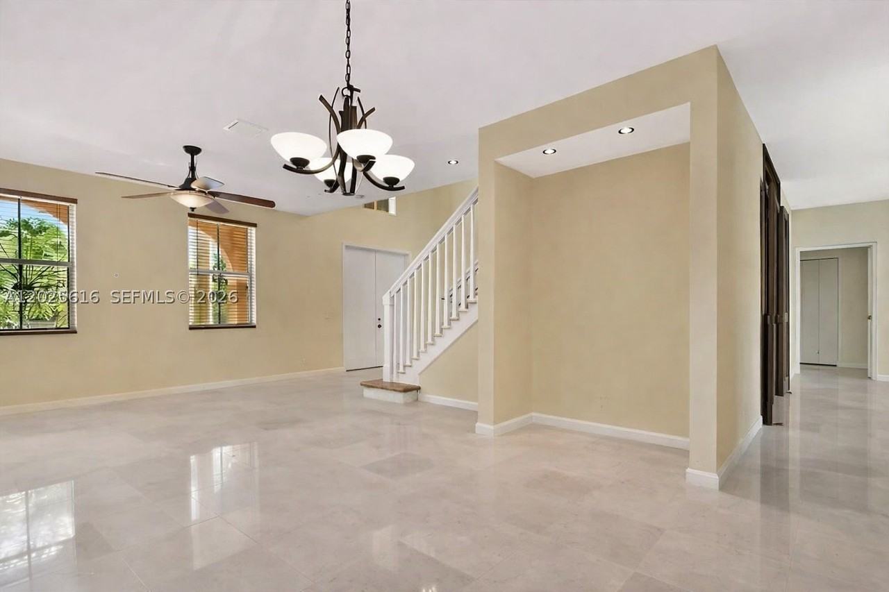 1319 Croton Ct #1 - Photo 3 of 38