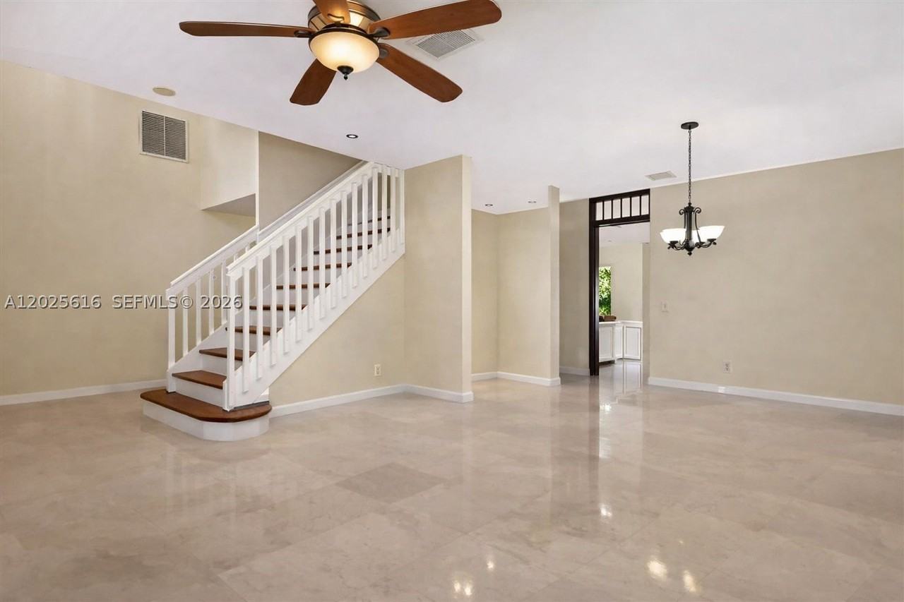 1319 Croton Ct #1 - Photo 4 of 38