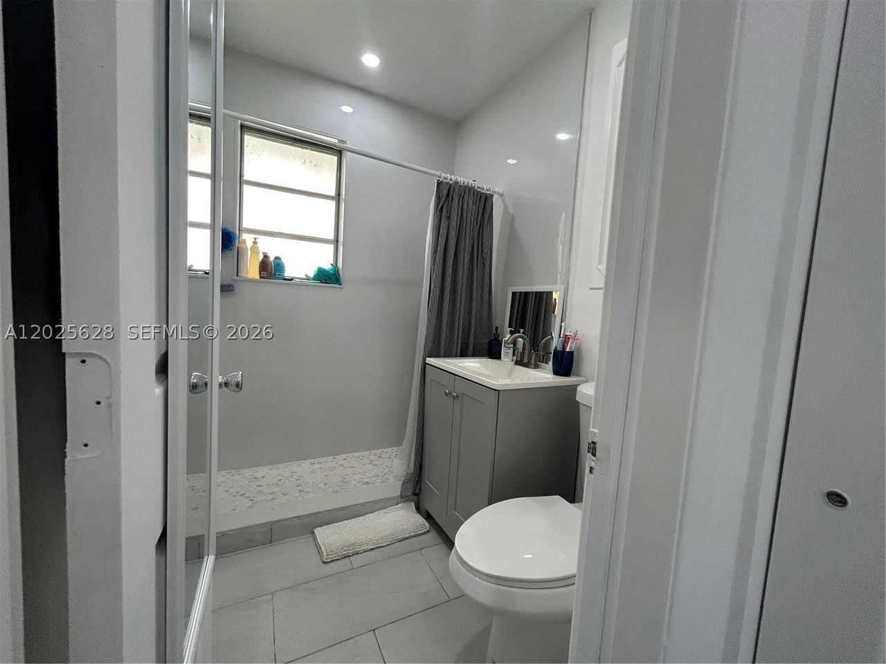 1019 Ne 17th Ter #4 - Photo 7 of 17